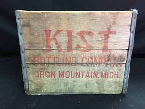 lot 159 image: Vintage Kist Soda wooden crate