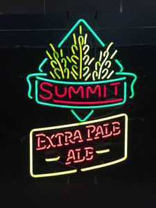 lot 172 image: Summit Extra Pale Ale