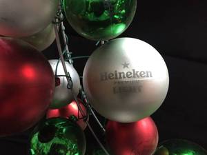lot 176 image: Christmas  Xmas ornament wreath Amstel, Heineken