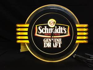 lot 201 image: Schmidts Genuine Draft light up clock
