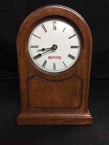 lot 221 image: Beefeater Gin wood mantle clock
