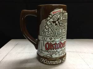 lot 228 image: Hamms 1973 Octoberfest beer stein