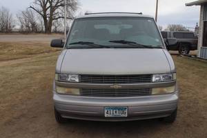 2000 Chevrolet Astro Van AWD
