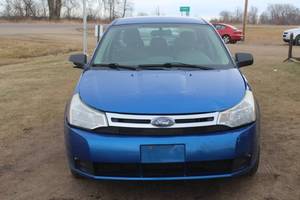 lot 5566 image: 2010 Ford Focus SE - 2 Owners -