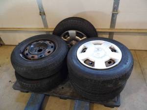 Lot of 5 Tires