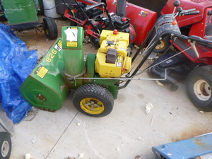 John Deere 826 Snowblower