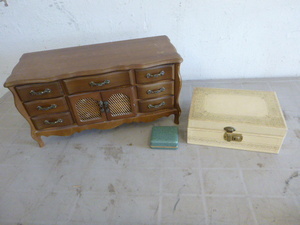 2 Jewelry Boxes