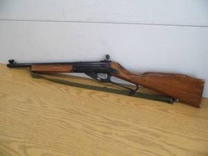 lot 2 image: Vintage Daisy BB Gun w Scope (Sight)