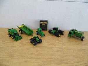 lot 27 image: John Deere Toy Tractors