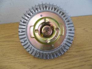 lot 38 image: Fan Clutch