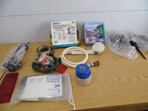 lot 113 image: Sprinkler Heads - Lawnmower Repair Kit