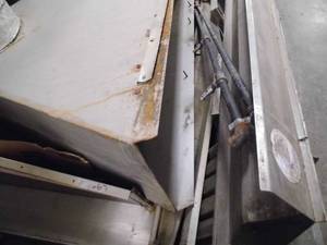 lot 122 image: Exhaust Hood w Back Panel