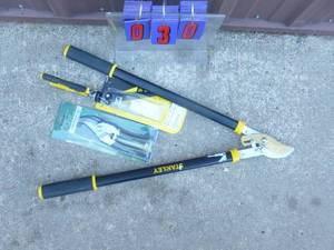 SnS Auctions # 400 Craftsman Tools & Delta Saw