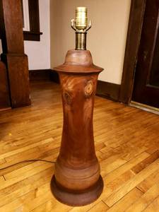 lot 55 image: Mid Century Modern Burl Wood Artistic Lamp