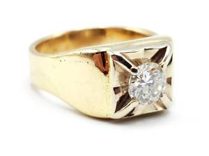 lot 15 image: Handsome 1 Carat Mens Estate Ring in 14k Yellow Gold