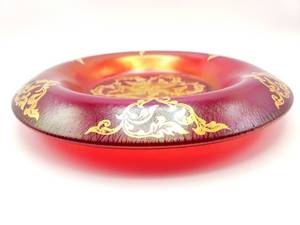 lot 69 image: Fenton Limited Edition Martha Reynolds Signed Art Glass Plate #4051250