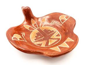 lot 79 image: Hopi Red Pottery Native American Pottery
