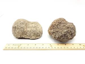 lot 94 image: Group of (2) Native American Stone Items
