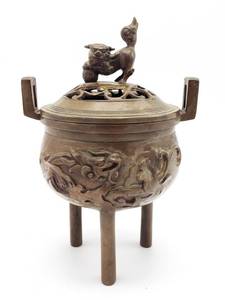lot 39D image: Antique Foo Lion and Dragon Bronze Three-Footed Incense Burner 6 14