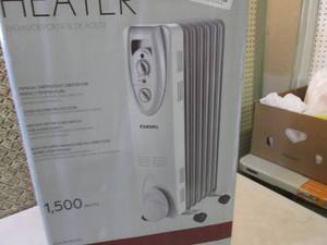 lot 4 image: Cuori Oil-Filled Radiator Heater Op...