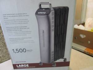 lot 11 image: SAI Oil-Filled Radiator Heater Open...