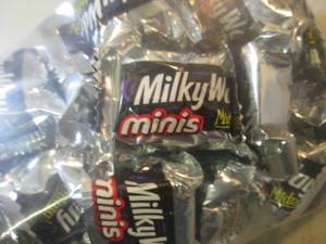 lot 61 image: 3 Bags of Milky Way Minis Candy Bar...
