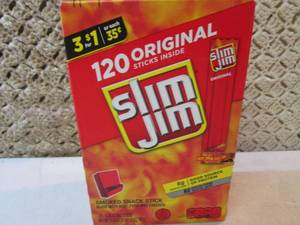 lot 84 image: Box of 120 Original Slim Jim Smoked...
