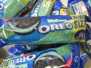 lot 109 image: Oreo Cookies Dates Vary  B-2...