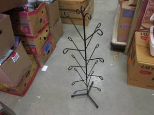 lot 189 image: Black Metal Spinning Rack 38 Tall ...