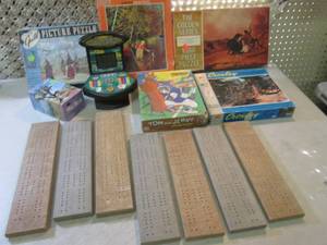 lot 195 image: 7 Cribbage Boards Assorted Puzzles ...