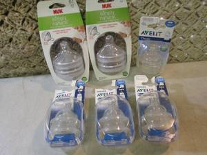 lot 200 image: Baby Bottle Nipples  EC1...