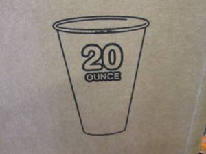 lot 243 image: Case of 800 20 ounce Hot Cups  EW7...