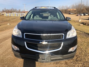 lot 1 image: 2011 Chevrolet Traverse LT AWD