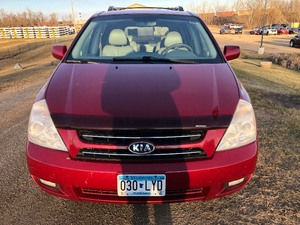 lot 5 image: 2006 Kia Sedona EX