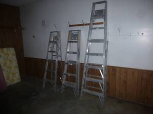 Aluminum Step Ladders