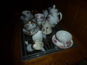 Porcelain China Service Set Floral