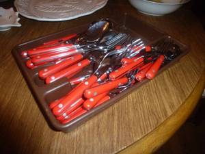 Red Kitchen Silverware set