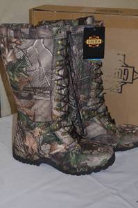 lot 3 image: Sportsmans 225 Boot and Shoe