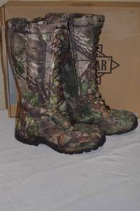 lot 15 image: Sportsmans 225 Boot and Shoe
