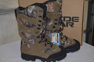 lot 21 image: Sportsmans 225 Boot and Shoe