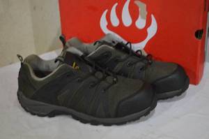 lot 27 image: Sportsmans 225 Boot and Shoe