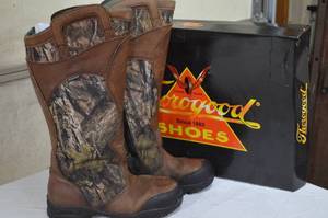 lot 38 image: Sportsmans 225 Boot and Shoe
