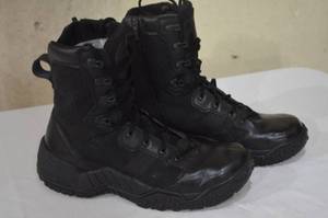 lot 52 image: Sportsmans 225 Boot and Shoe