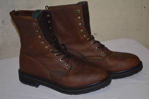 lot 54 image: Sportsmans 225 Boot and Shoe