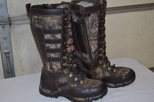lot 55 image: Sportsmans 225 Boot and Shoe
