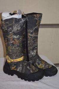 lot 94 image: Sportsmans 225 Boot and Shoe