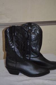 lot 96 image: Sportsmans 225 Boot and Shoe
