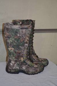 lot 61 image: Sportsmans 225 Boot and Shoe