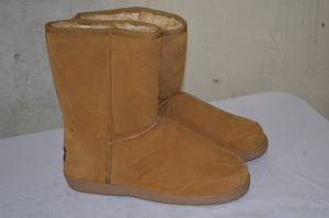 lot 70 image: Sportsmans 225 Boot and Shoe