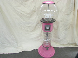 lot 10 image: Vintage 25 Cent Gumball Machine